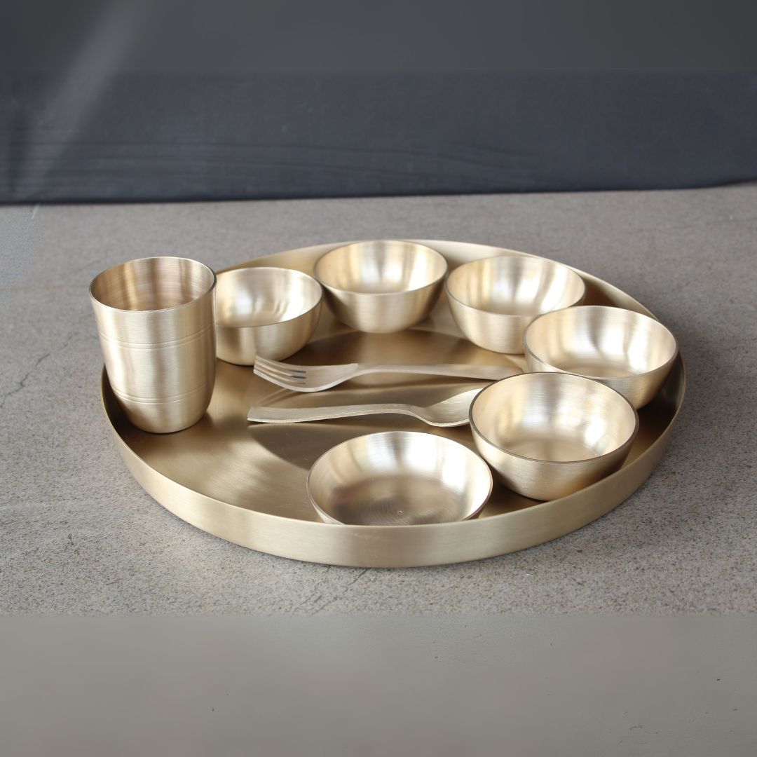 Matt Kansa Plate set with 5 bowls